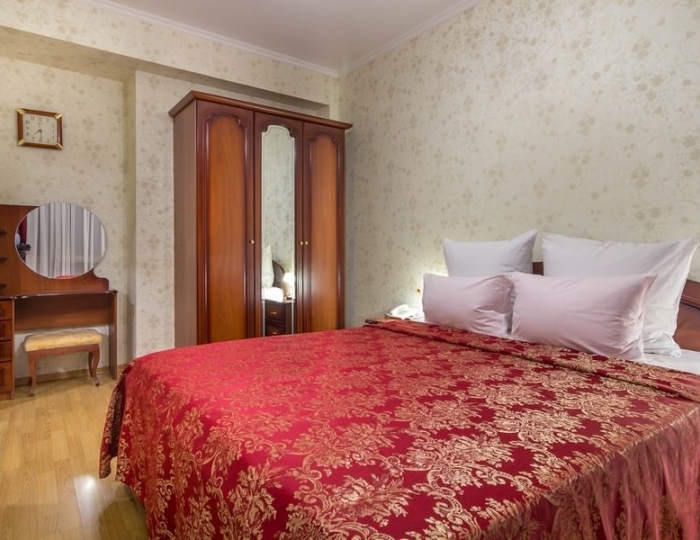 Люкс 1-местный 2-комнатный люкс-стандарт в корп.1 - Санаторий «Москва» Ессентуки